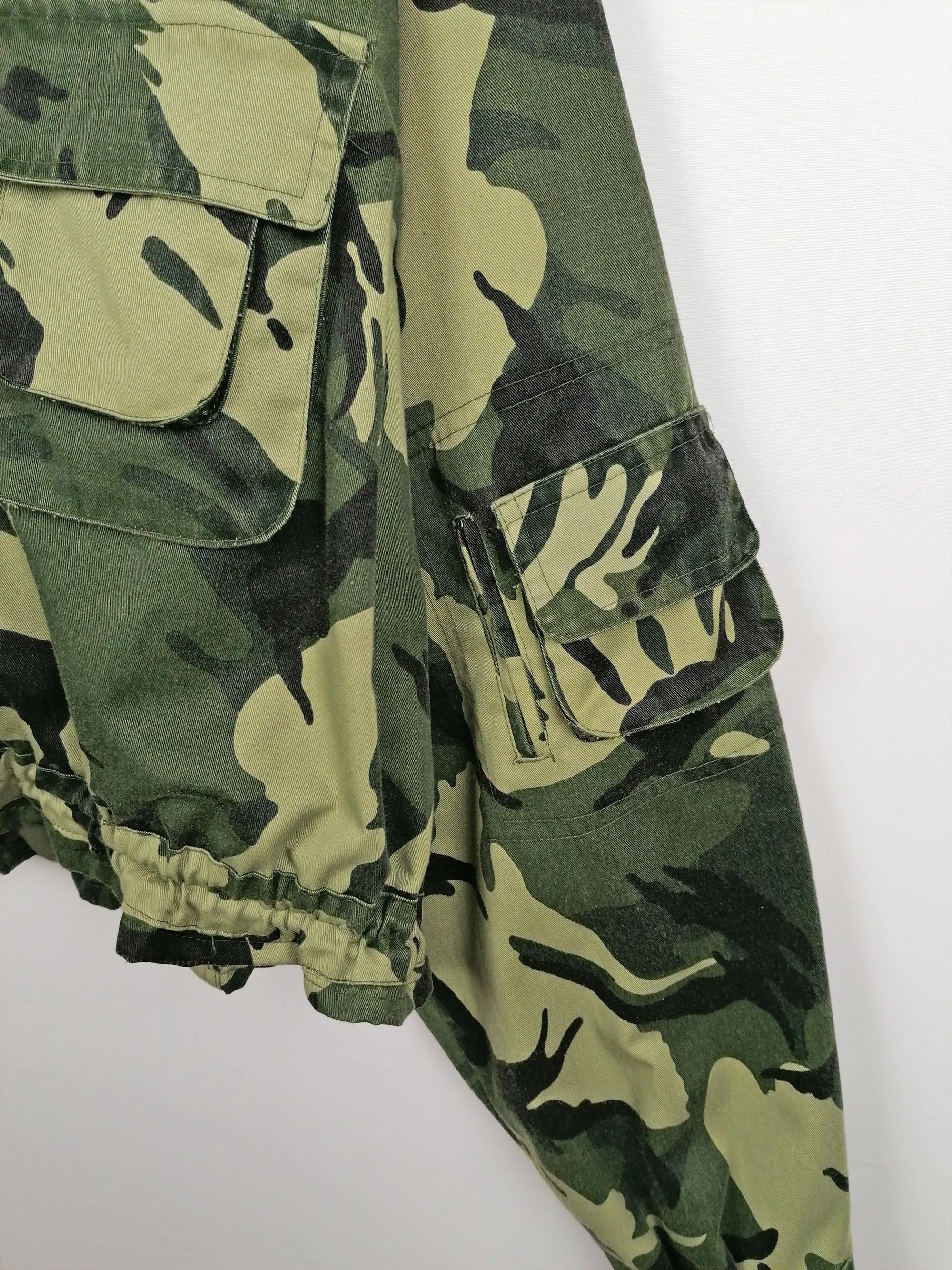 90's Camo Green Oversized Cropped Army Jacket - size XXL