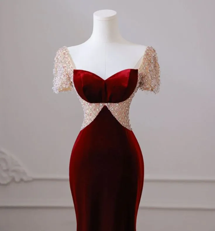 Beaded burgundy velvet sweetheart neckline bodycon prom dress Y6618