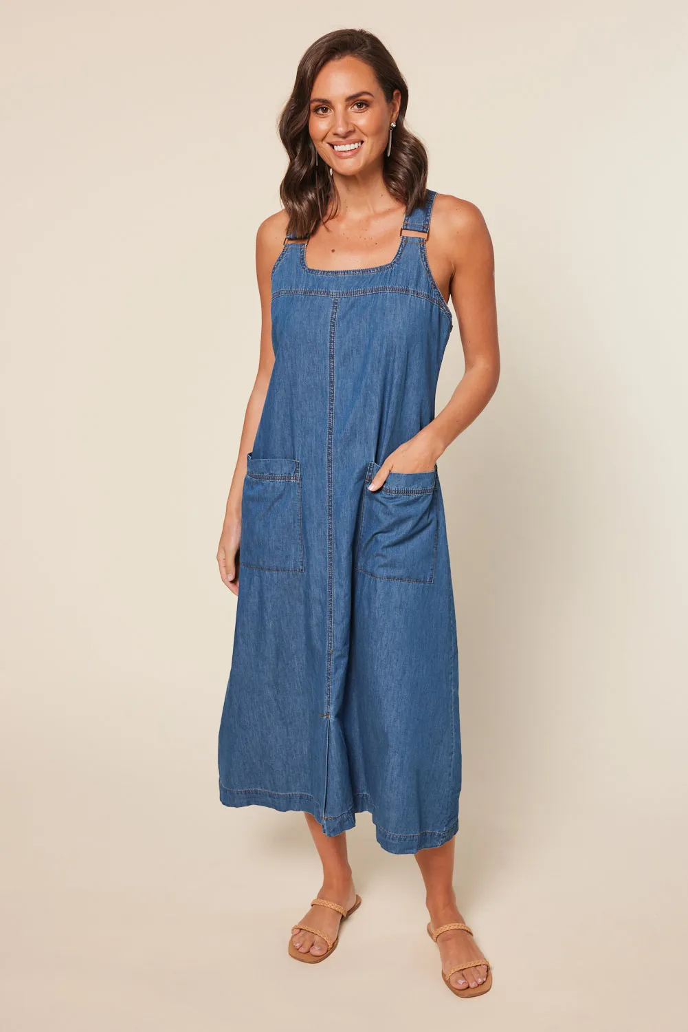 Francesca Pinafore Chambray Dress in Mid Wash