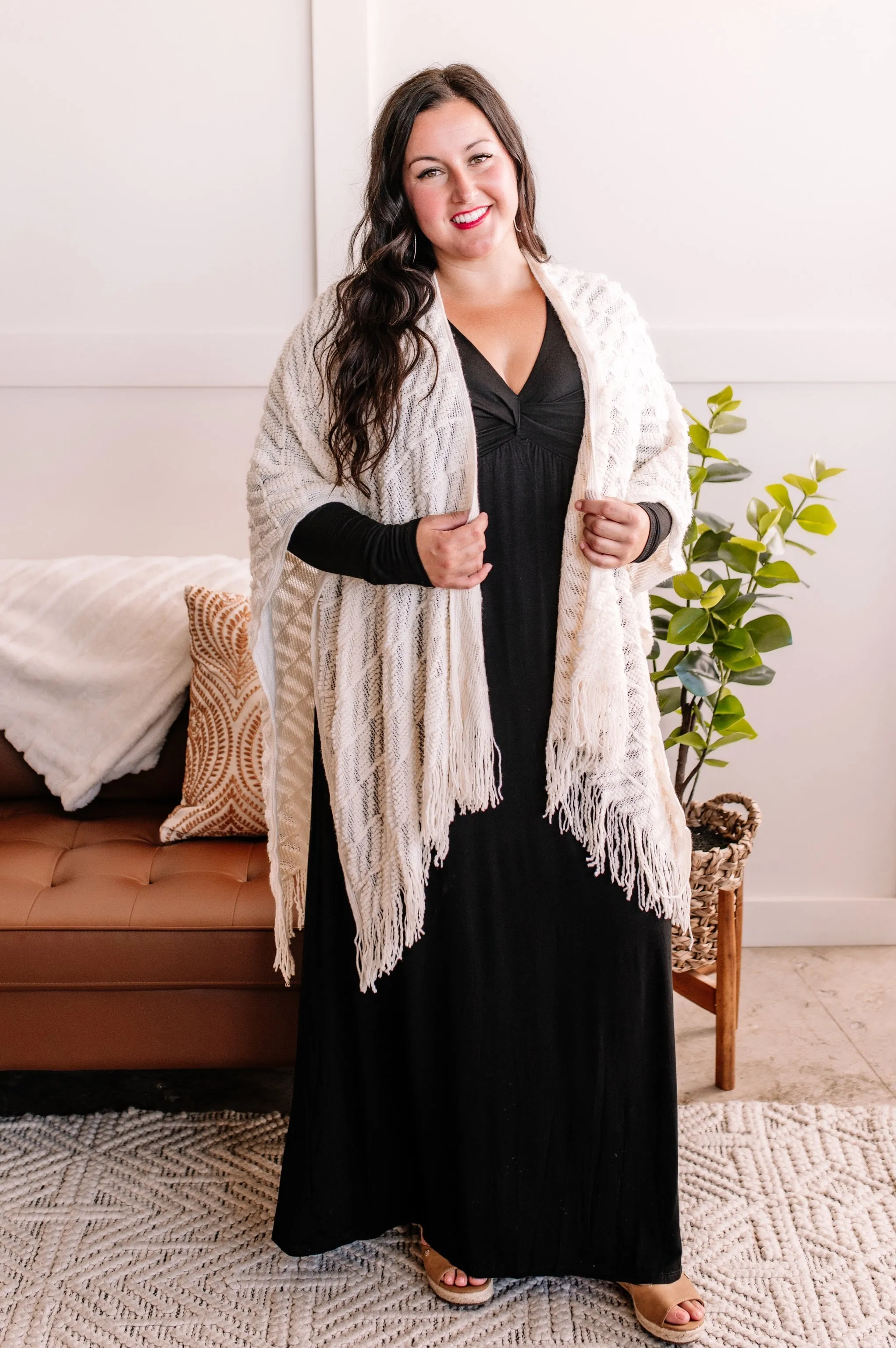 *Size M: Cover Girl Twisted Front Long Sleeve Maxi Dress in Soft Black By White Birch