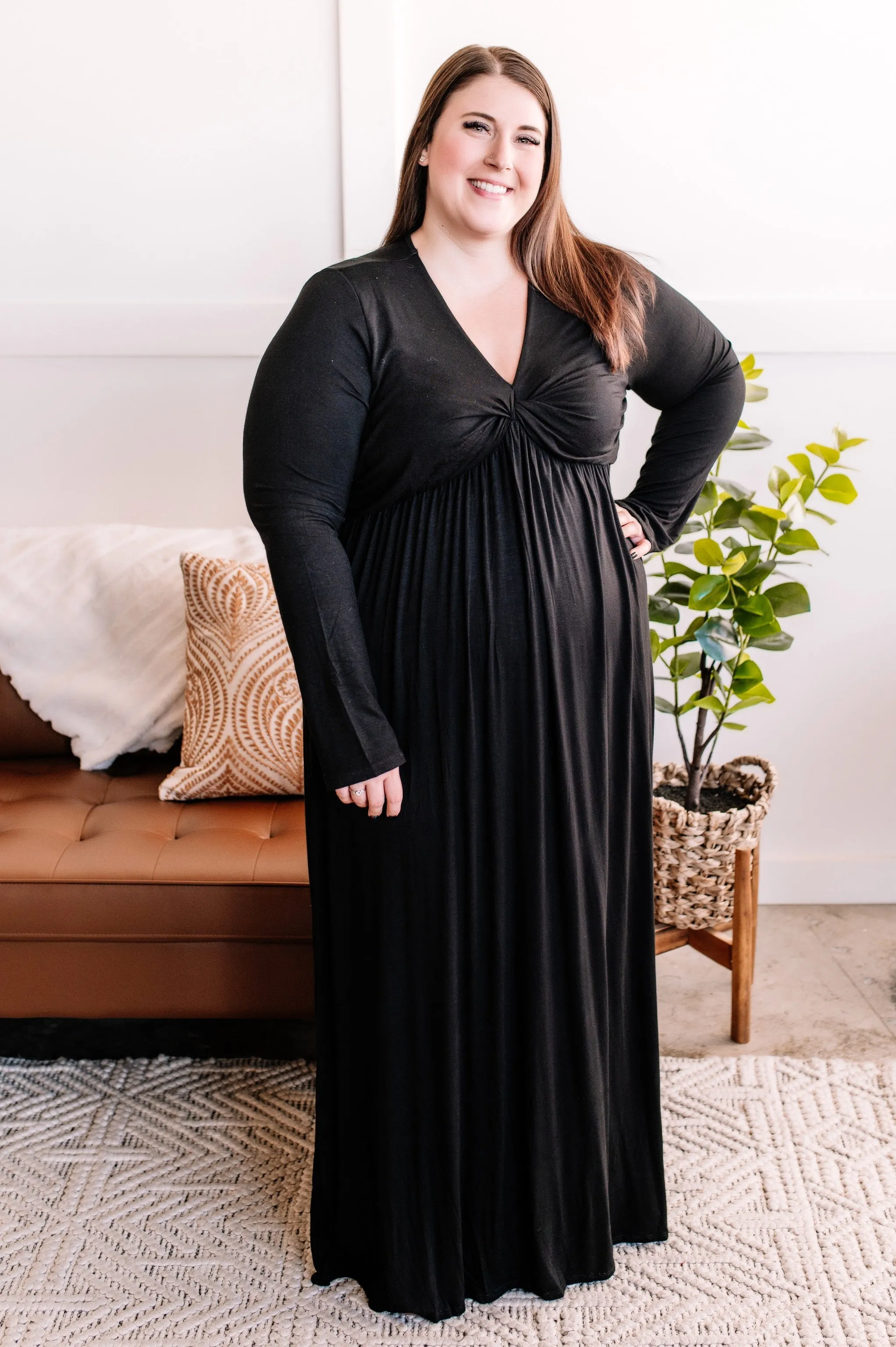 *Size M: Cover Girl Twisted Front Long Sleeve Maxi Dress in Soft Black By White Birch