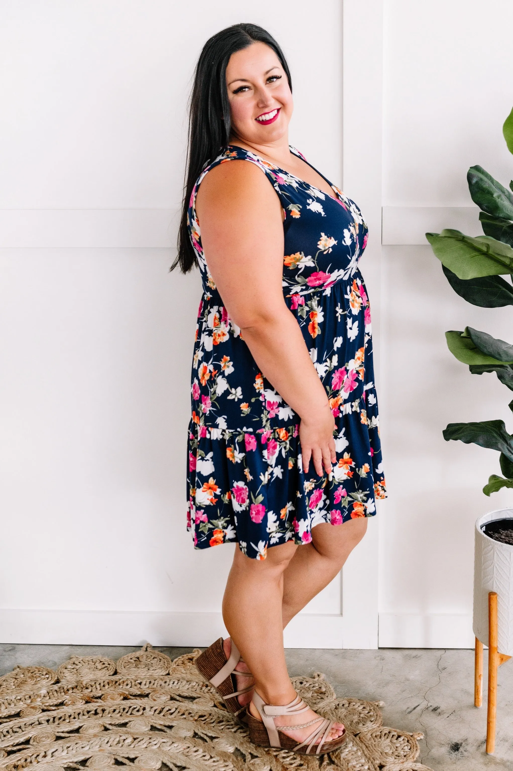 V Neck Tiered Sleeveless Dress In Navy Florals